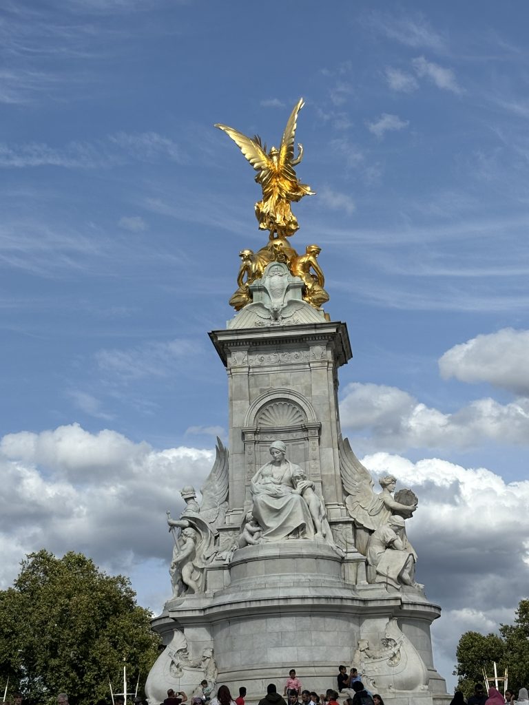 Victoria Memorial in London